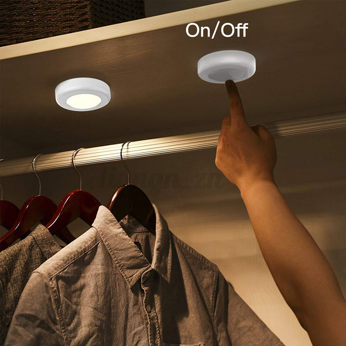 Подсветка шкафа сенсорная. Светильник для шкафа. Свет в гардеробной. Фонарь для подсветки шкафа.